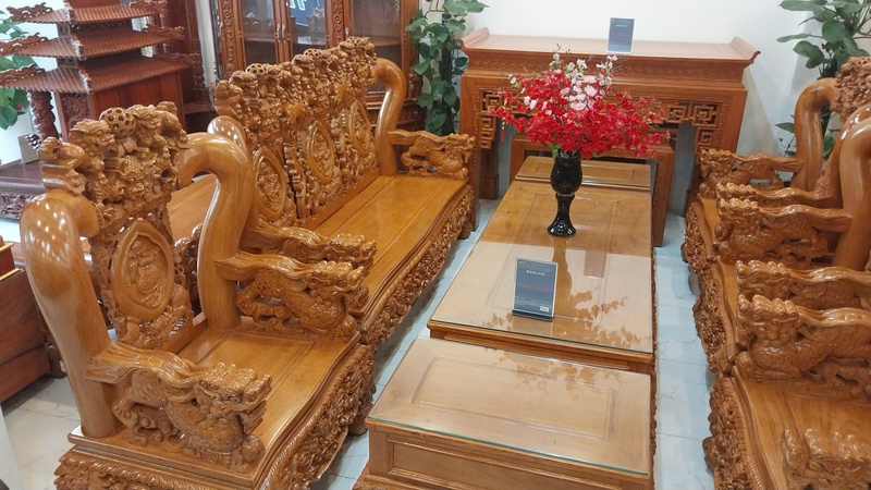 Bàn ghế gỗ